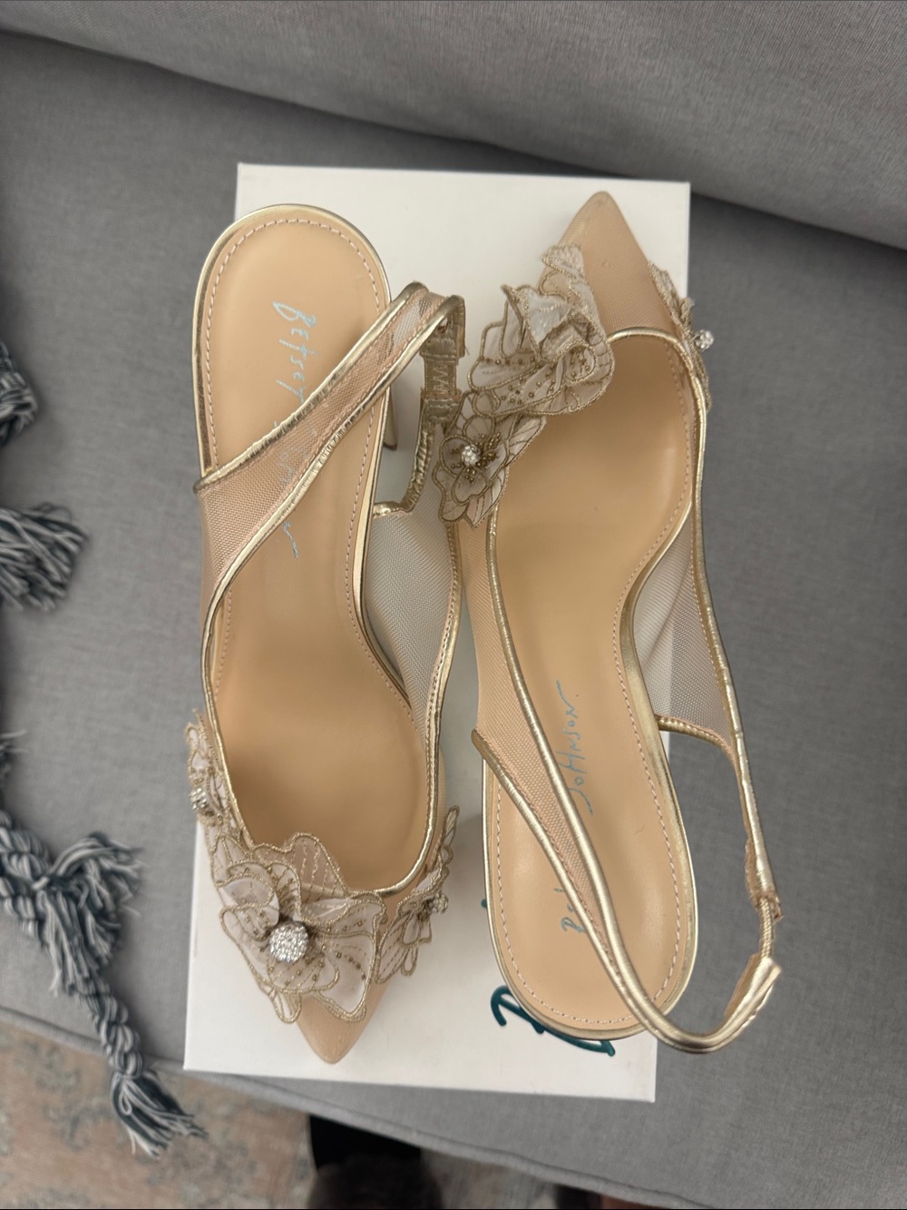 Betsey Johnson Gold Floral Appliqué Block Heel Slingbacks - Picture 2 of 4